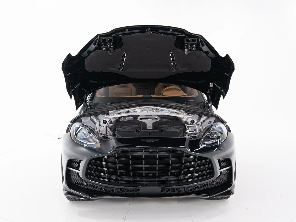 New 2026 Q Oberon Black Aston Martin 707 image 46