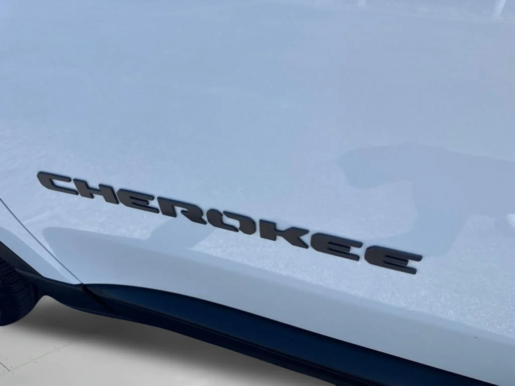 New 2026 Bright White Clearcoat Jeep Laredo image 38
