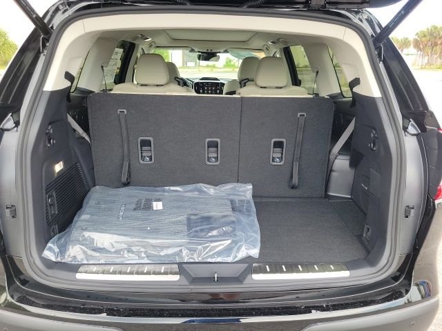 New 2026 CRYSTAL BLACK SILICA Subaru Limited 7-Passenger image 7
