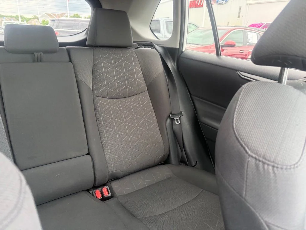 Used 2019 White Toyota XLE image 53