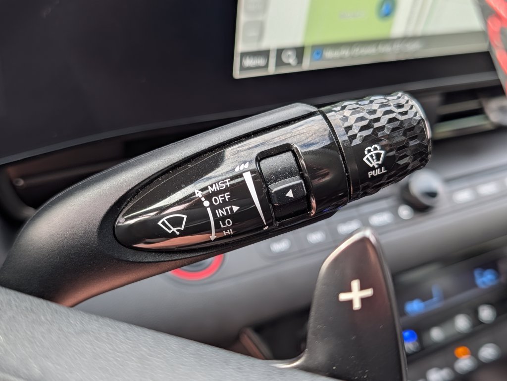 2025 Hyundai Elantra N Line - Photo 28
