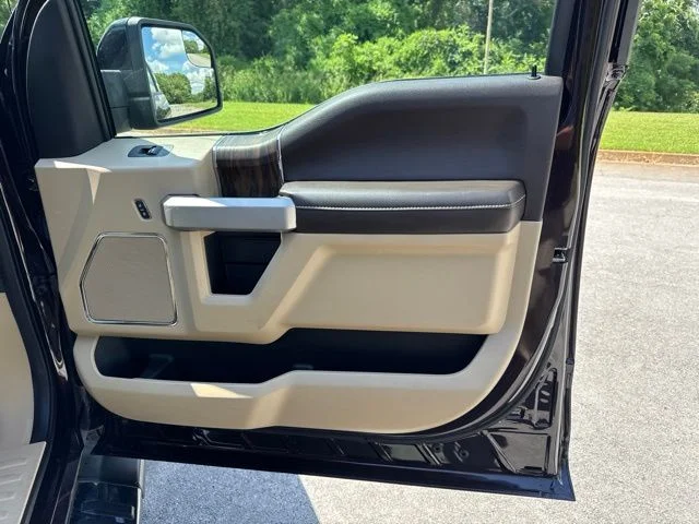 Used 2019 Red Ford Lariat image 9