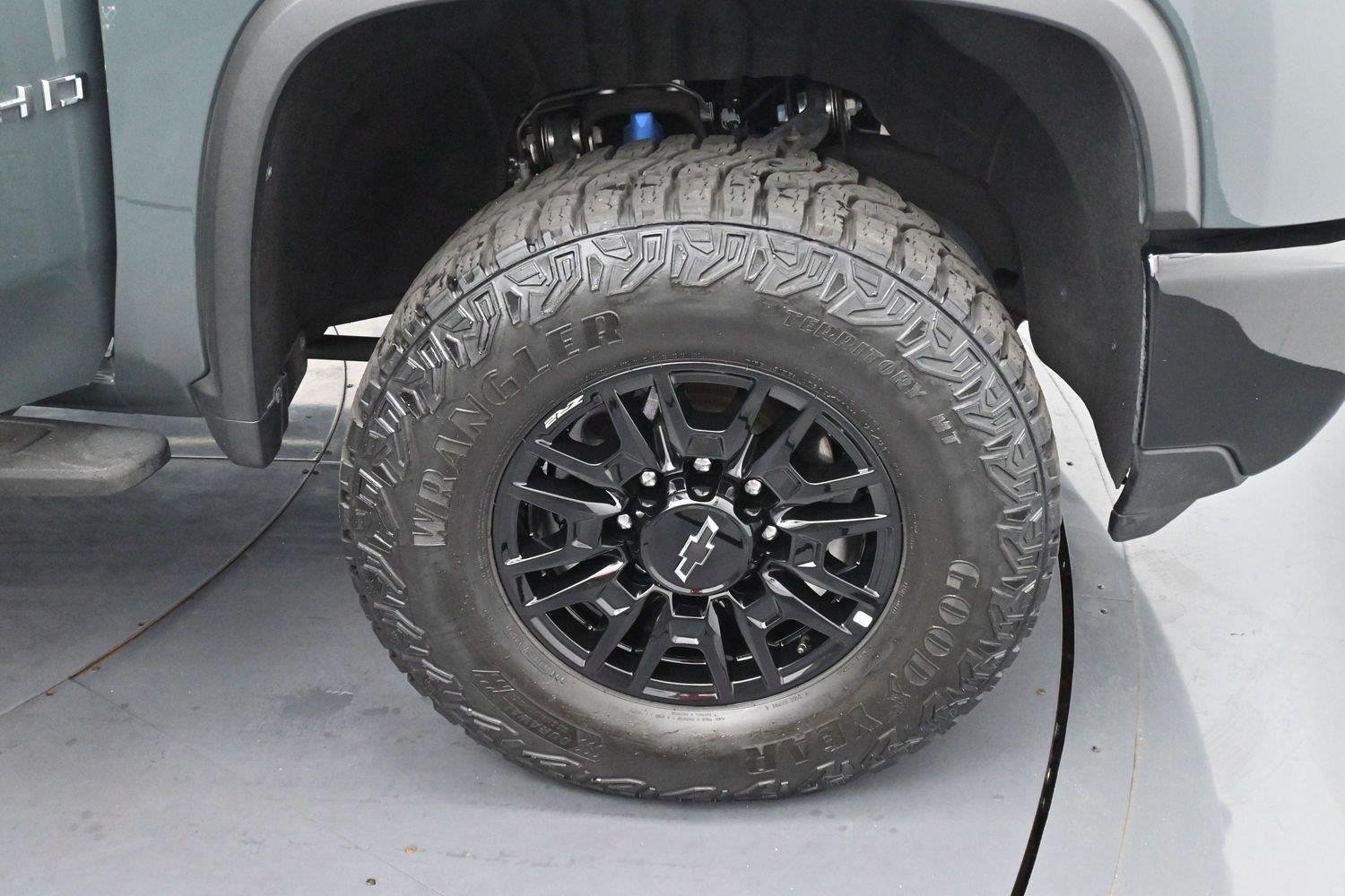 Used 2026 Cypress Gray Chevrolet ZR2 image 34