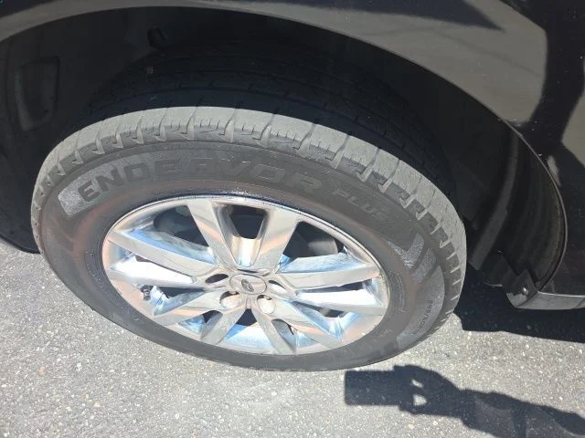 Used 2014 Black Ford Limited image 7