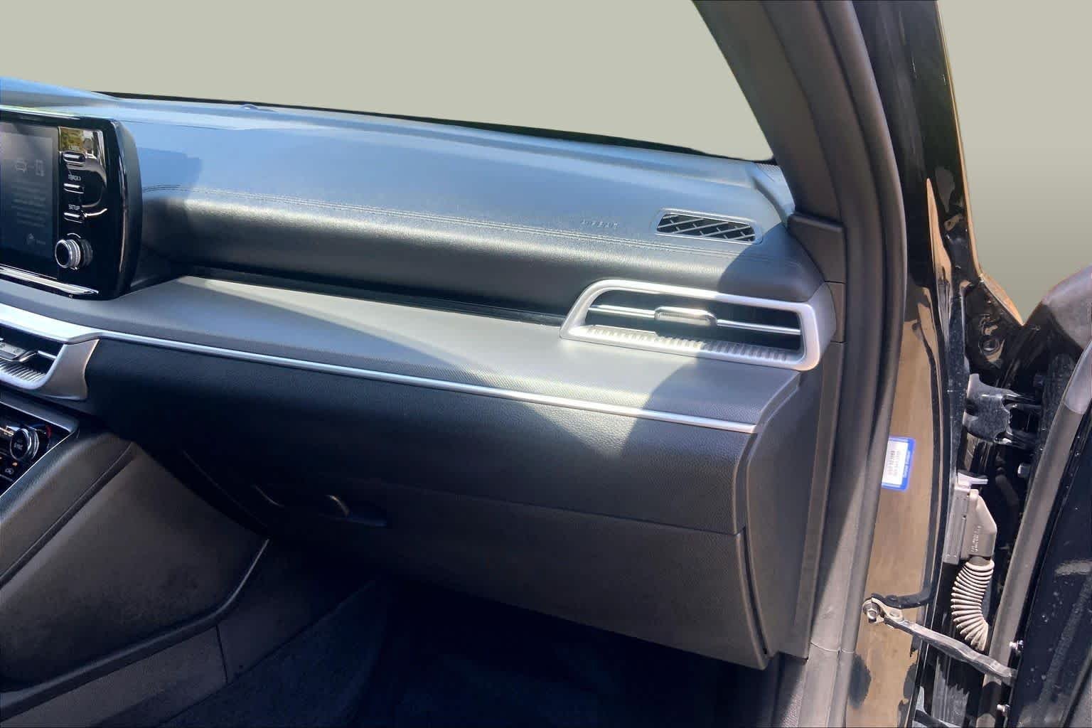 Used 2021 Ebony Black Kia GT-Line image 19