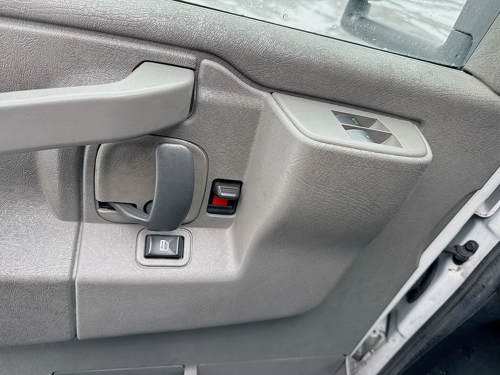 Used 2020 Summit White GMC Work Van image 20