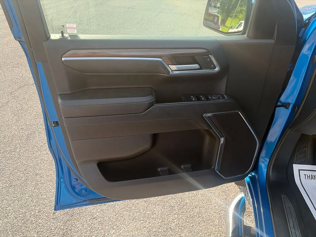 Used 2024 Blue Chevrolet LT image 11