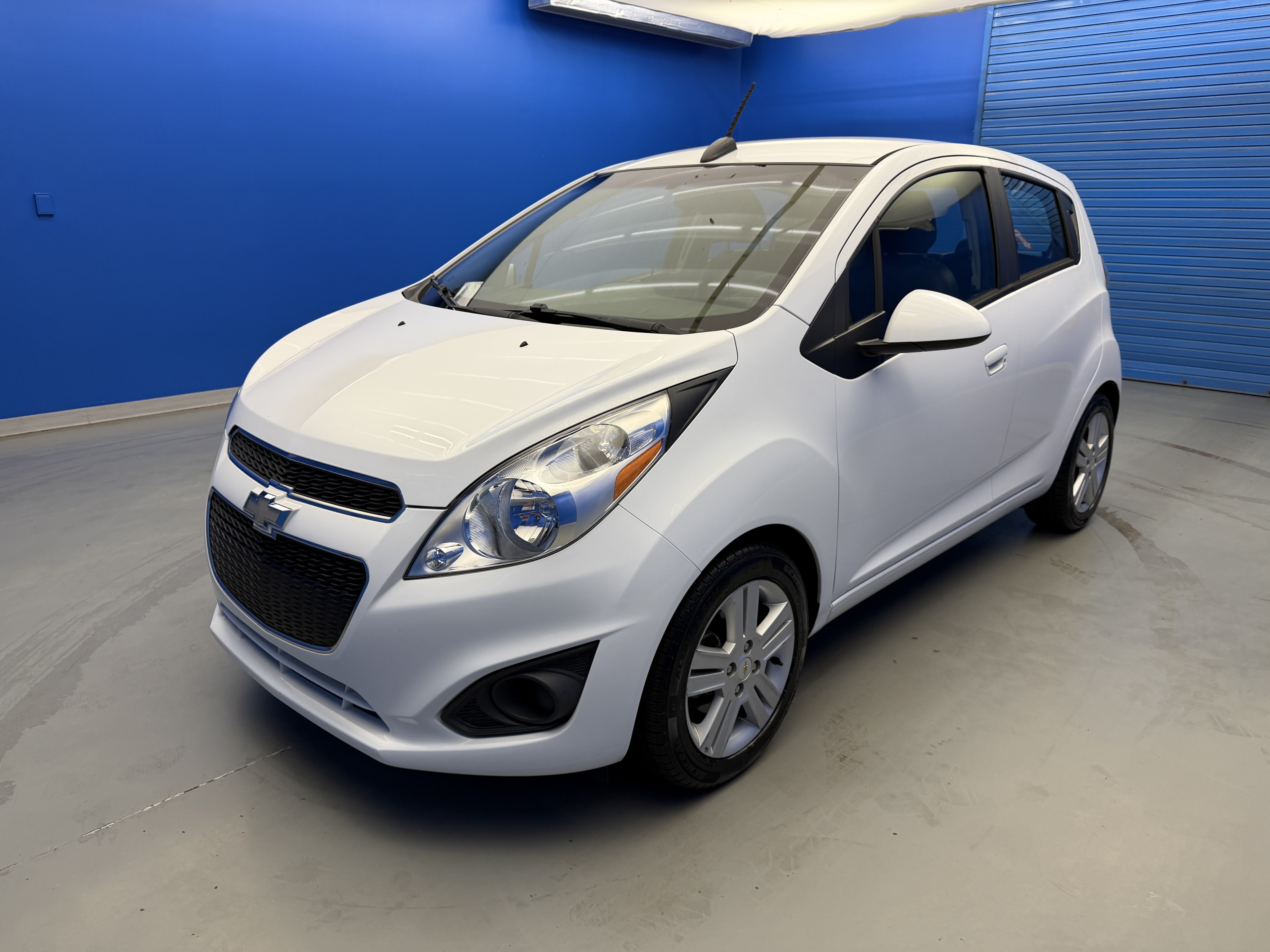 Used 2015 Summit White Chevrolet LT image 4