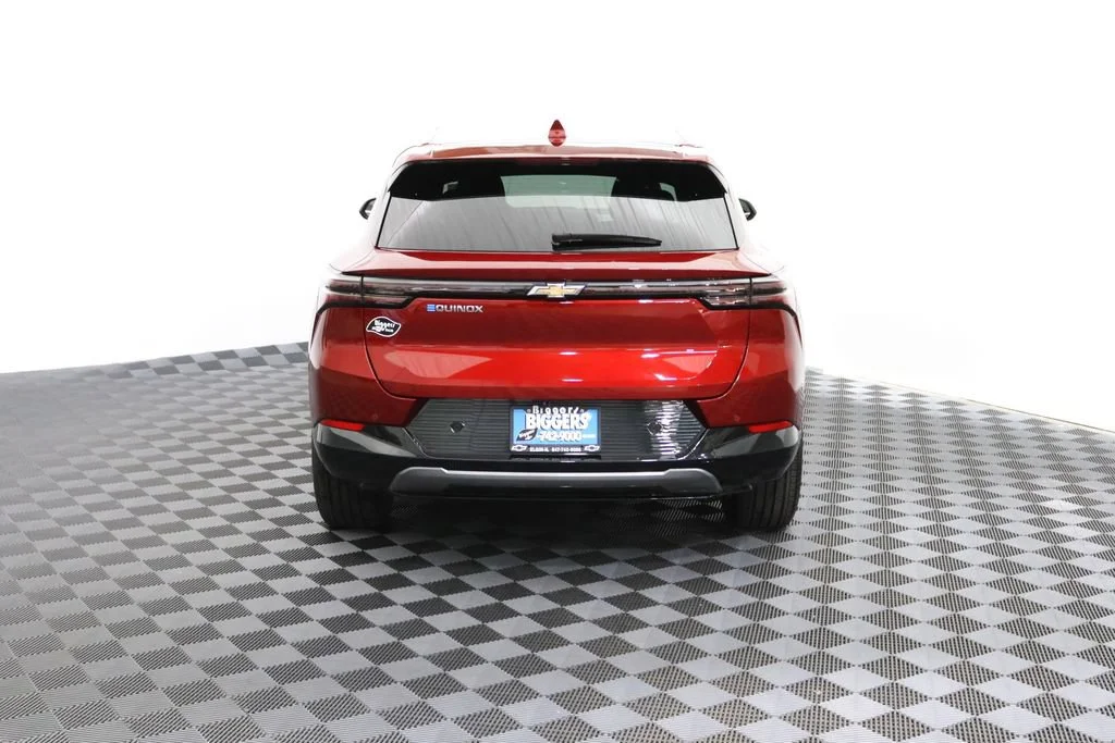 Used 2025 Radiant Red Tintcoat Chevrolet LT image 10