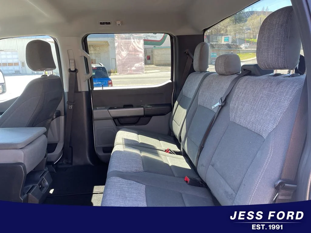 Used 2024 White Ford XLT image 17