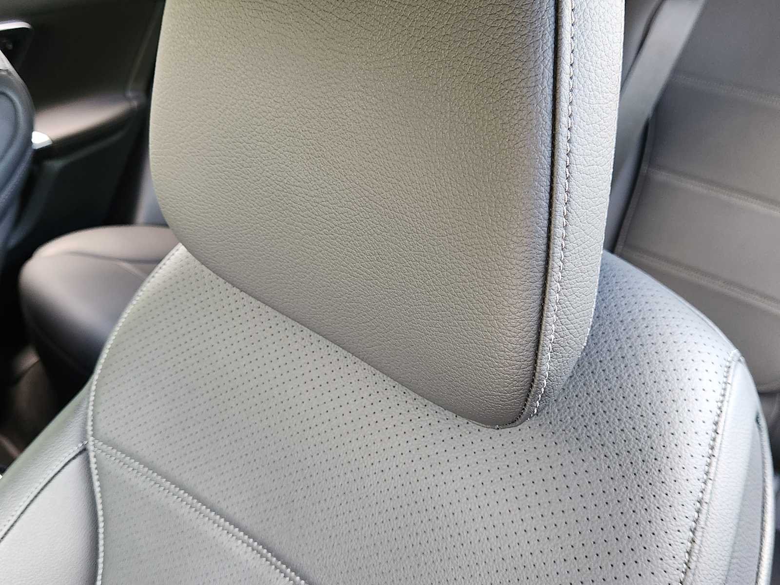 Certified Used 2026 MANUFAKTUR Alpine Grey Mercedes-Benz GLC 300 image 22