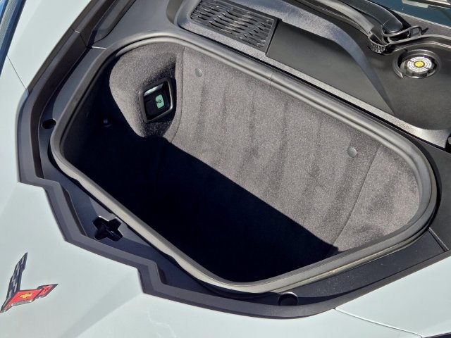 2021 Chevrolet Corvette 3LT - Photo 15