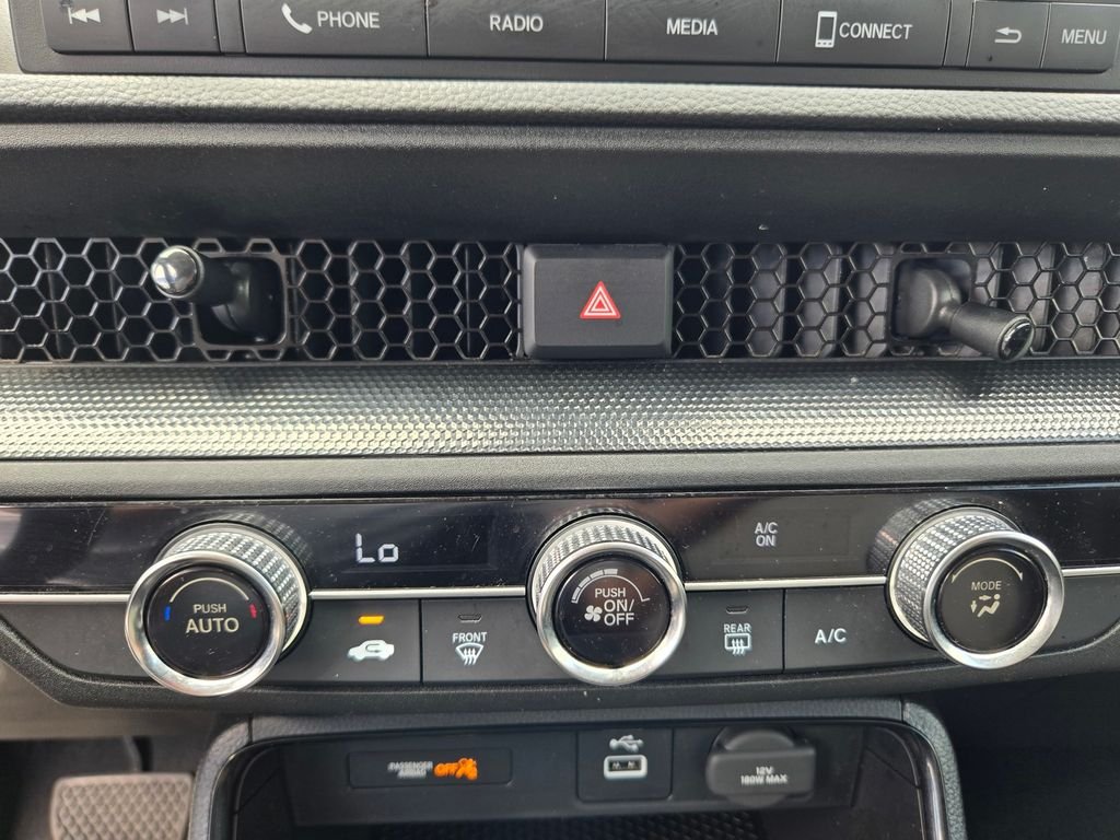 Used 2025  Honda LX image 15