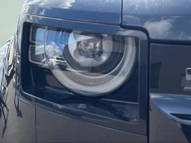 Used 2025 Black Land Rover S image 9