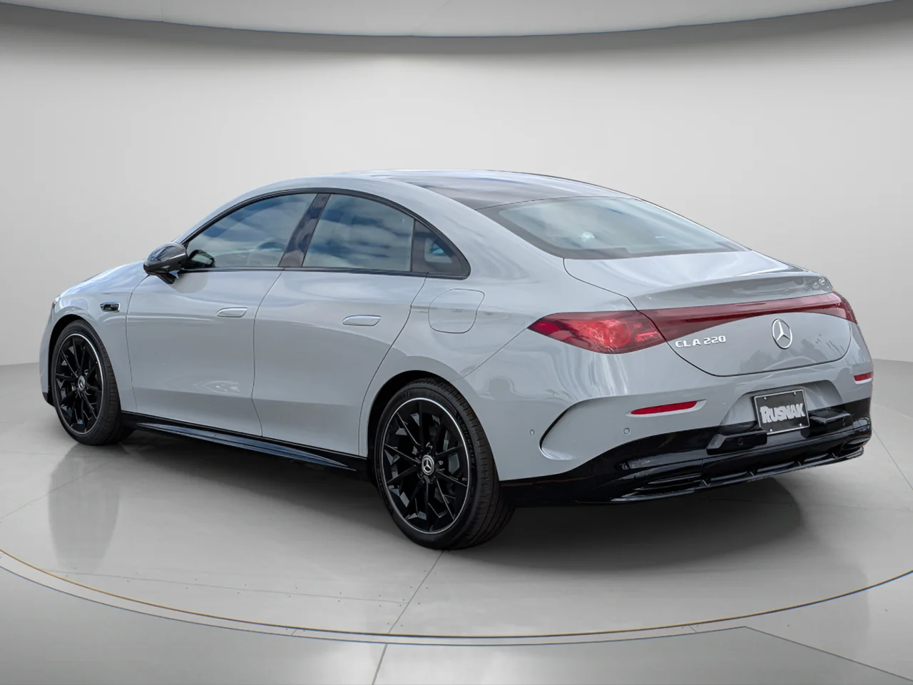 New 2027 MANUFAKTUR Alpine Grey Mercedes-Benz CLA 220 image 2