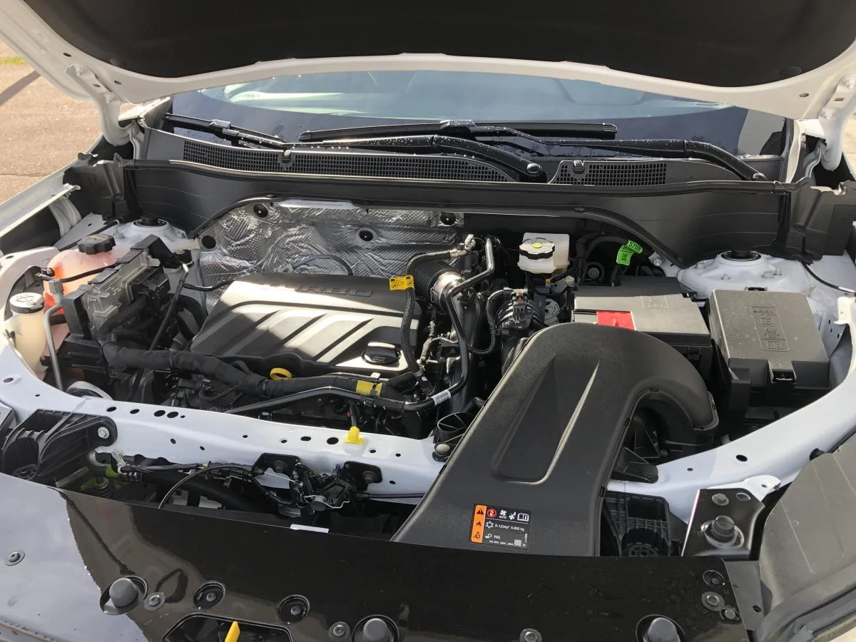 New 2026 White Chevrolet Fwd 4dr Activ image 20