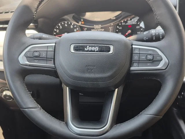 2025 Jeep Compass Limited - Photo 27