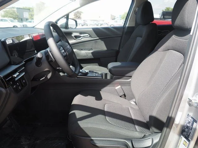 2026 Kia Sportage LX Hybrid - Photo 8