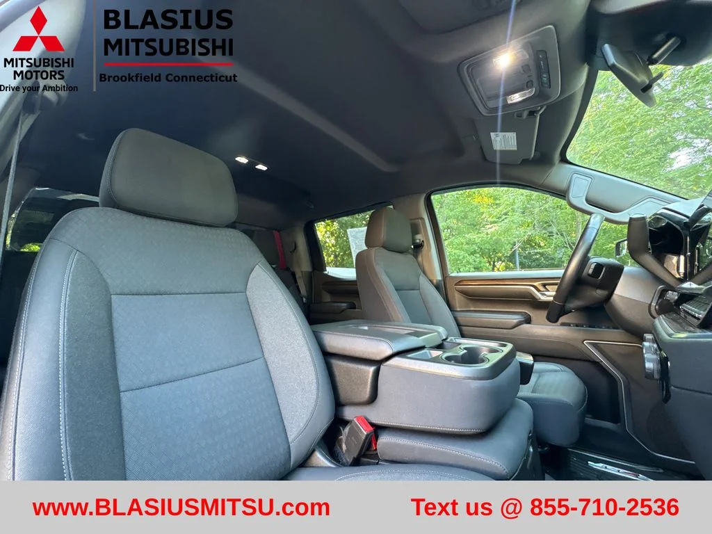 Used 2022 Red Chevrolet LT Trail Boss image 51