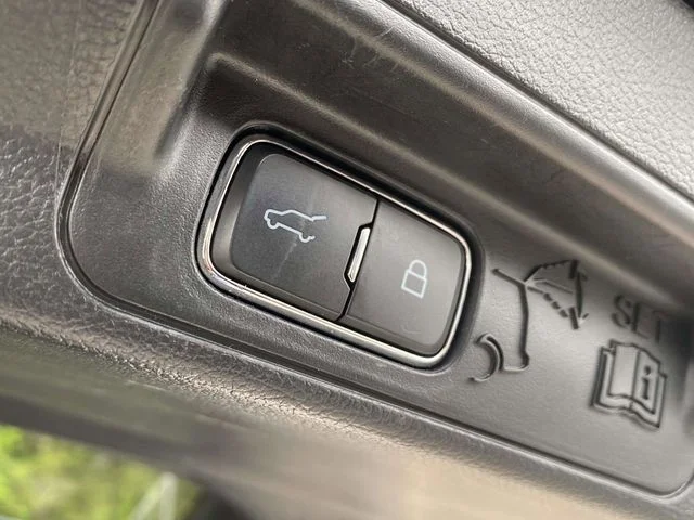 Used 2024 Black Metallic Ford XLT image 13