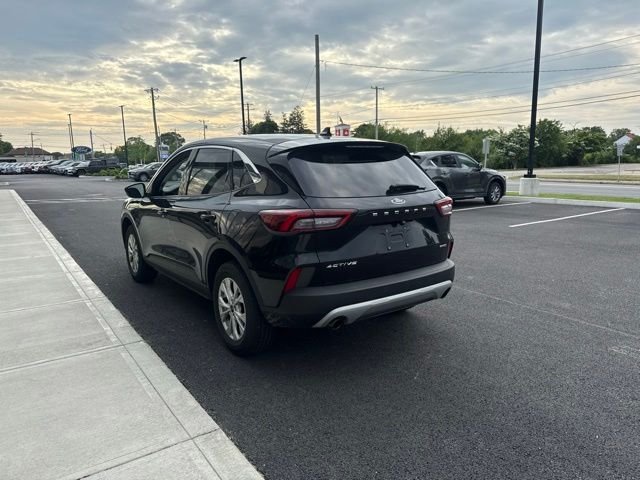 Used 2024 Black Metallic Ford Active image 4