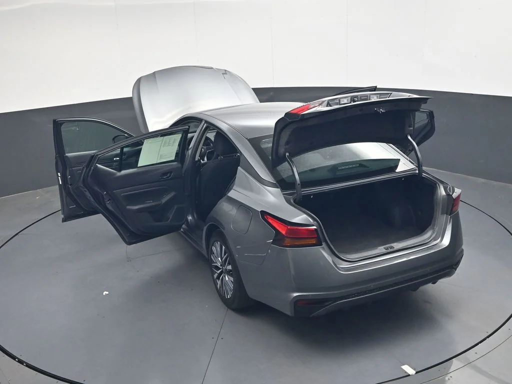 Used 2025 Gray Nissan 2.5 SV image 43