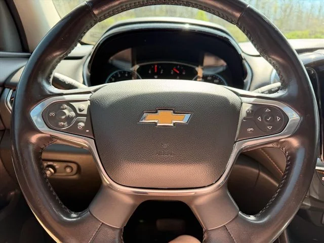 Used 2020 Gray Chevrolet Premier image 17