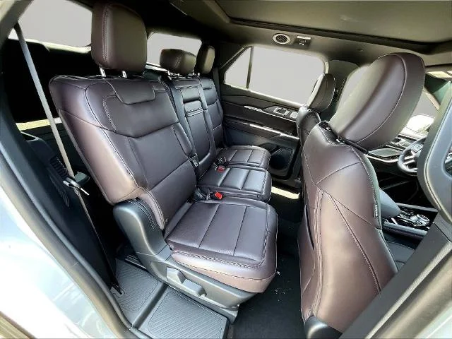 New 2026 Space White Metallic Ford Platinum™ image 46