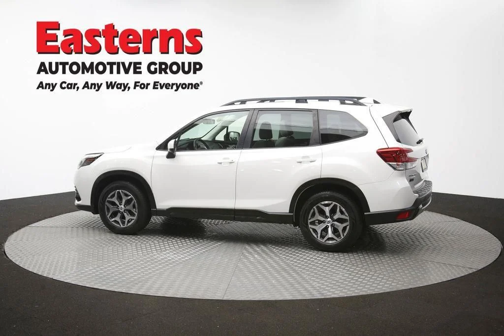 Used 2022 White Subaru Premium image 67