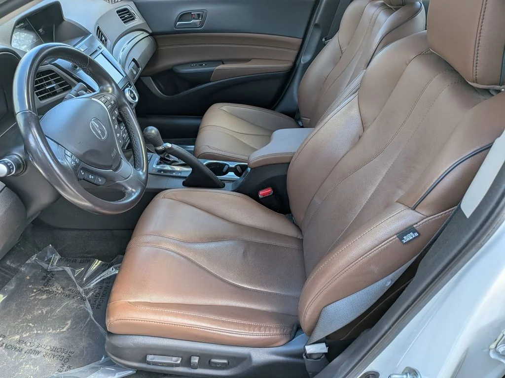 Used 2021  Acura Premium Package image 11