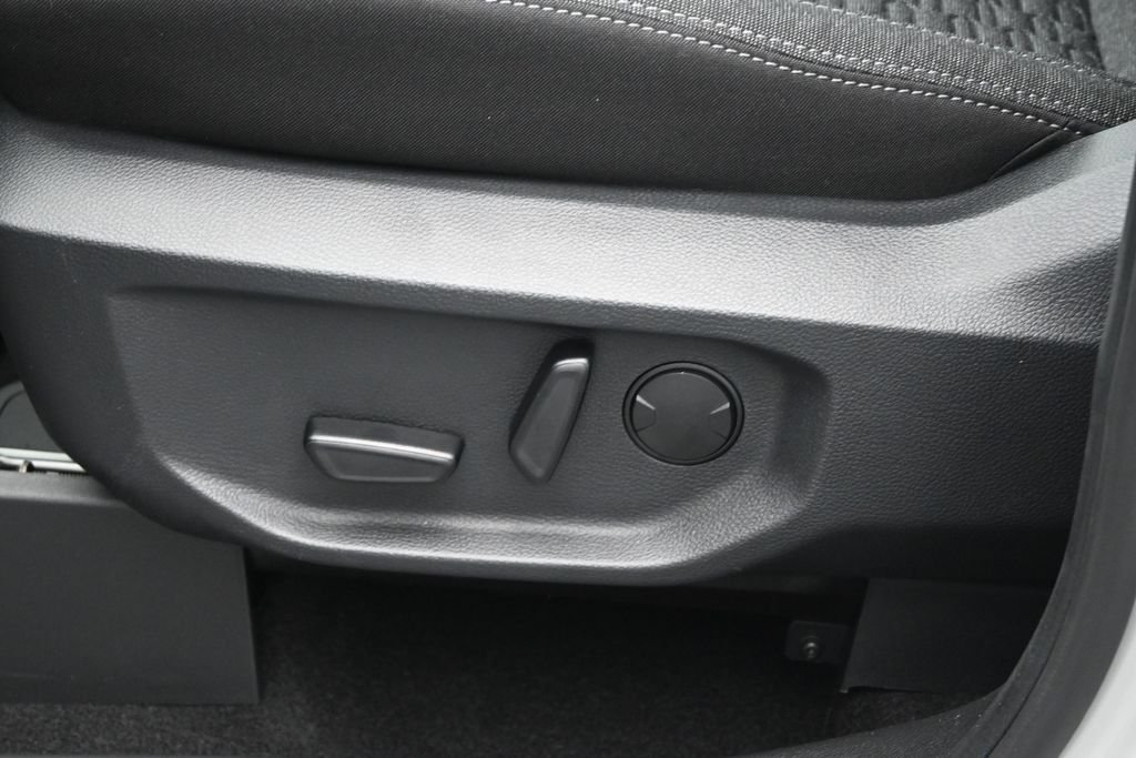 New 2026 Avalanche Ford XLT image 9