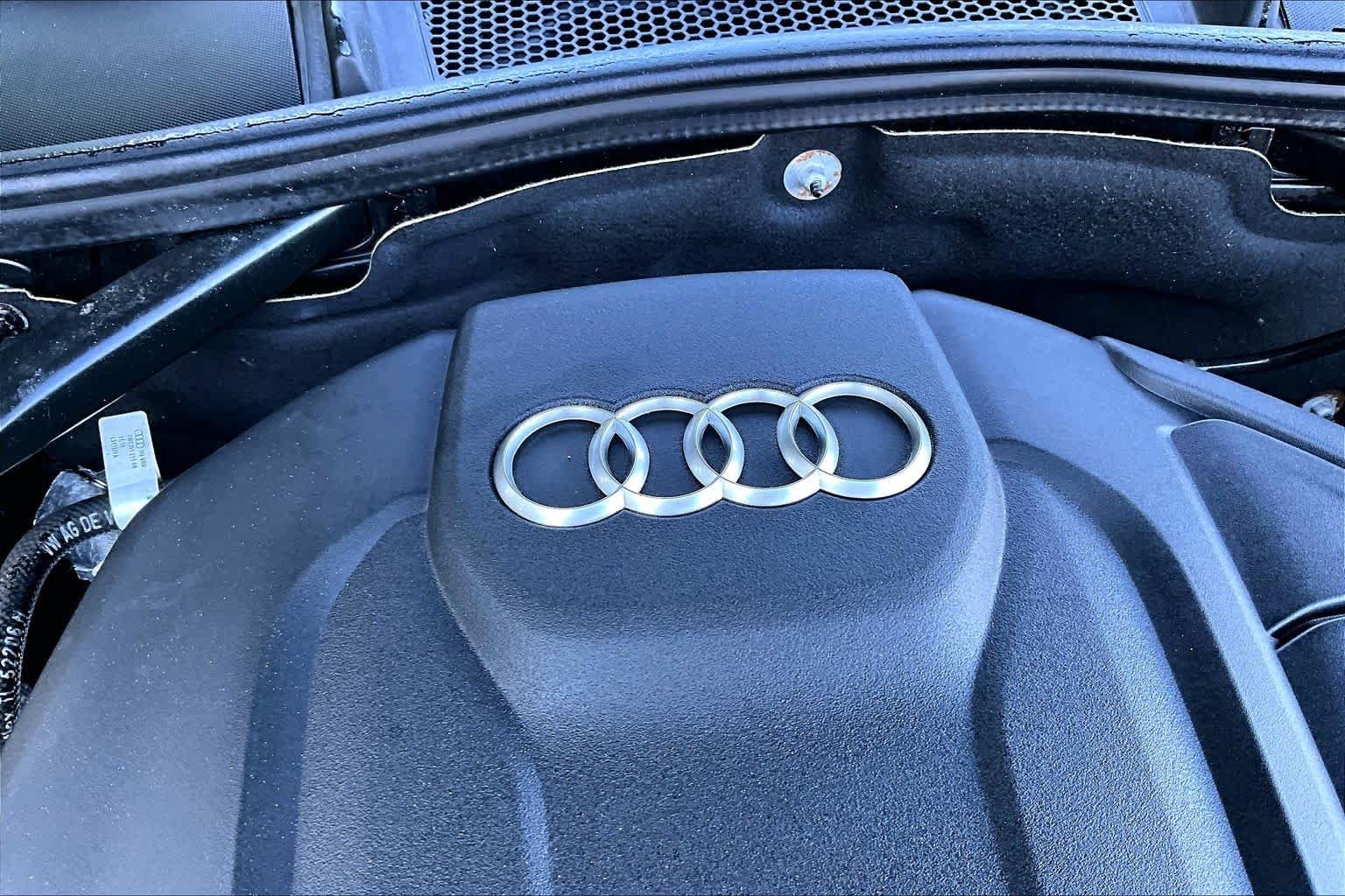 Used 2018 Moonlight Blue Metallic/Black Roof Audi Premium Plus image 33
