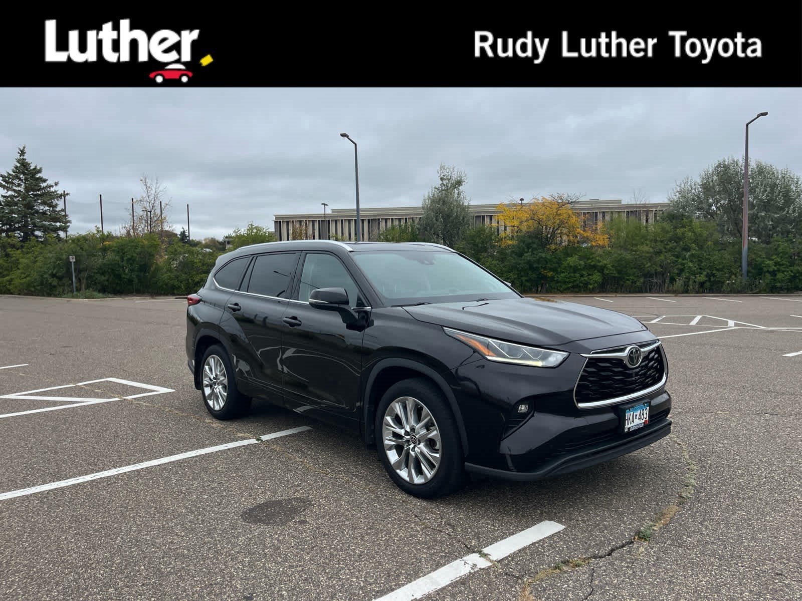 Used 2022 Opulent Amber Toyota Limited image 1