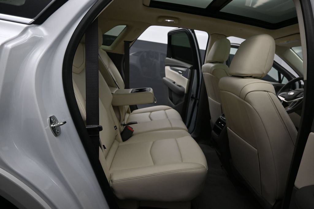 New 2026 Crystal White Tricoat Cadillac Premium Luxury image 16