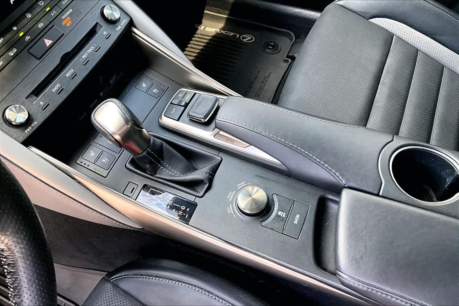 Used 2020 Obsidian Lexus F SPORT image 17