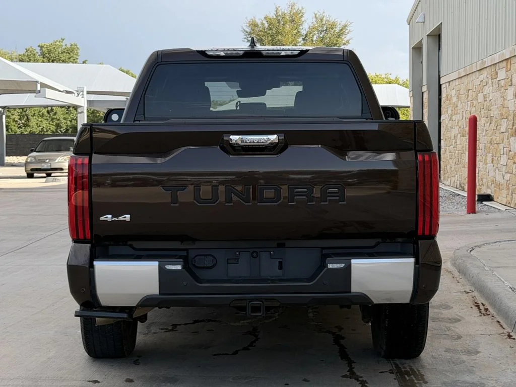 Used 2023  Toyota Limited image 5