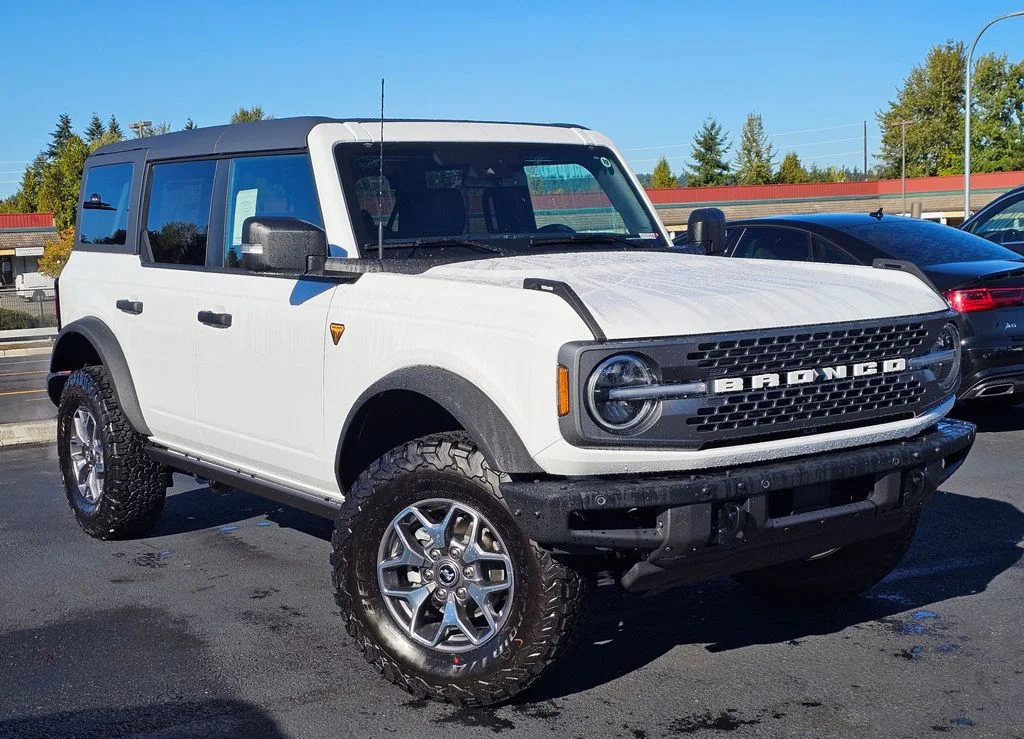 2025 Ford Bronco Badlands 4x4's photo