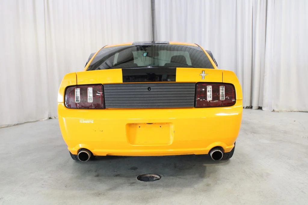 Used 2007 Orange Ford  image 22