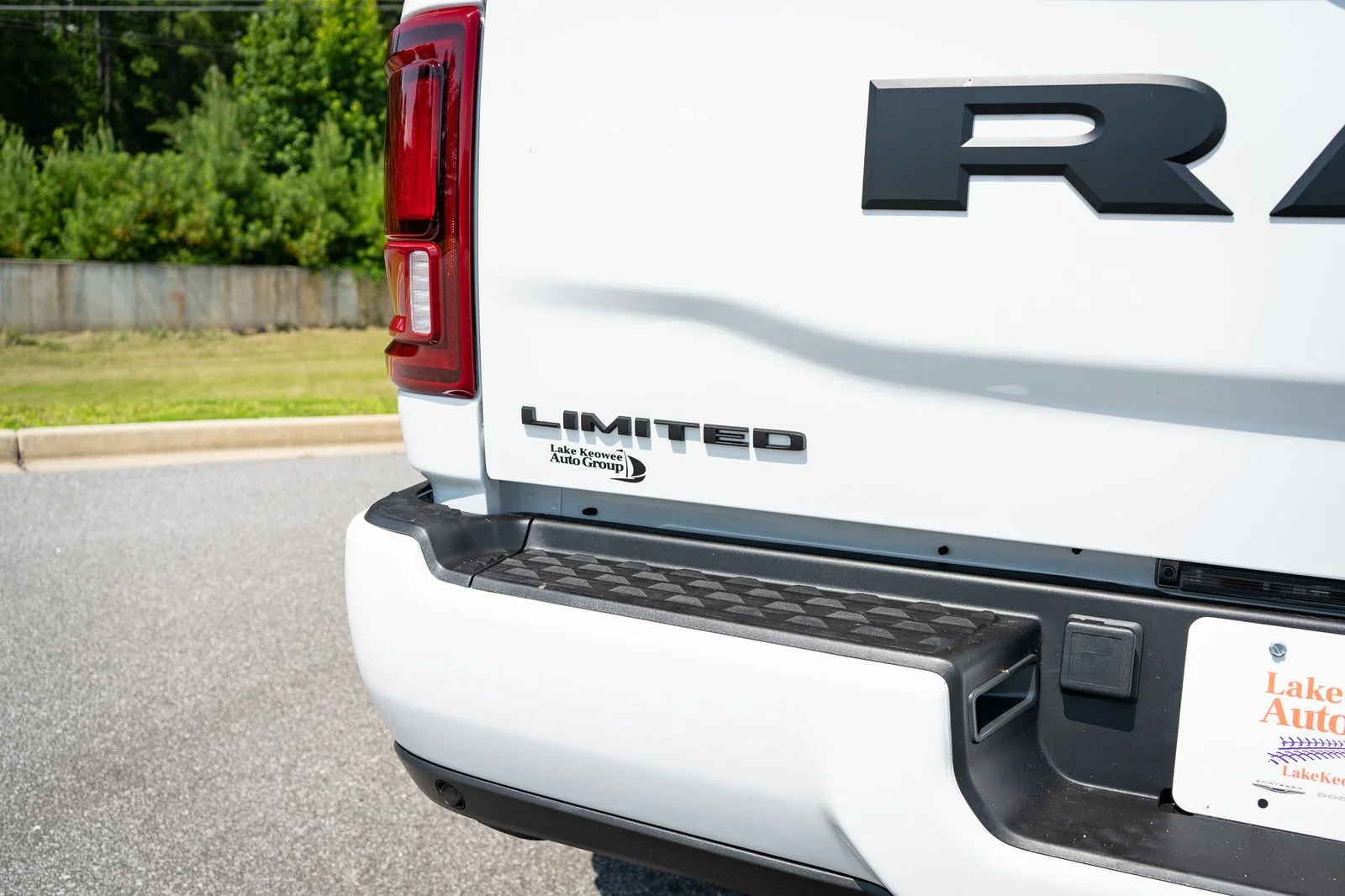 New 2026 Bright White Clear-Coat Exterior Paint RAM Limited image 17