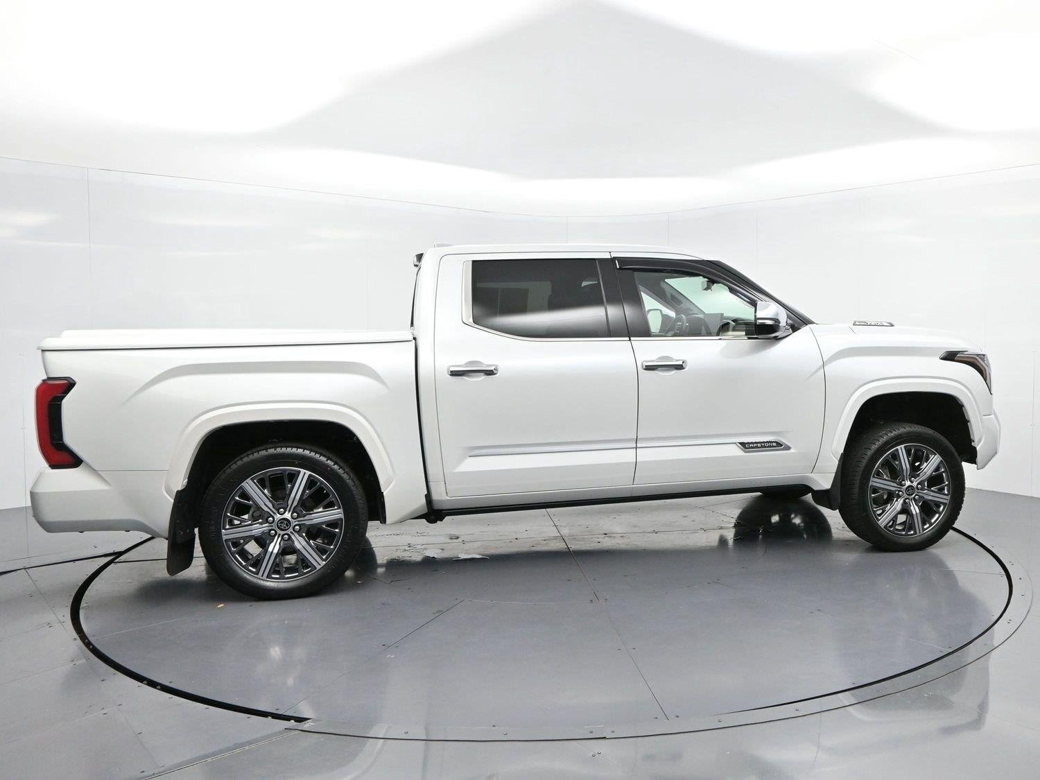 Used 2023 White Toyota Capstone Hybrid image 8