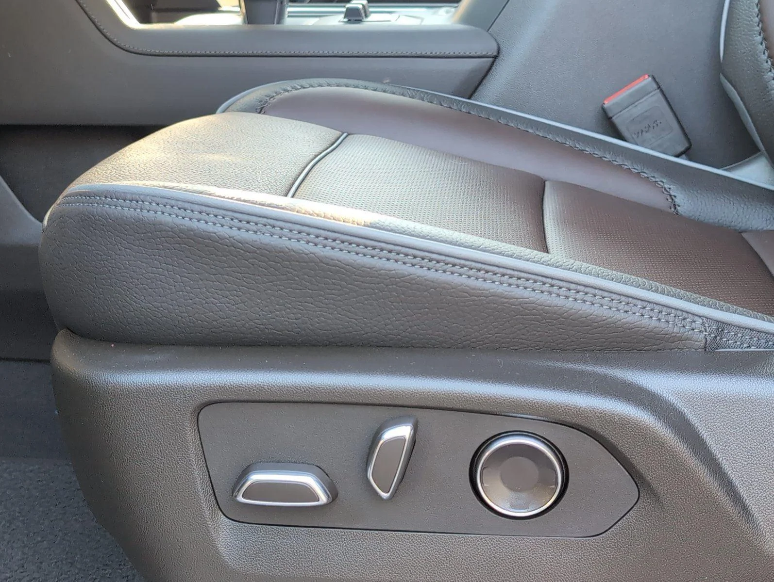 New 2026 Onyx Black GMC Denali image 10