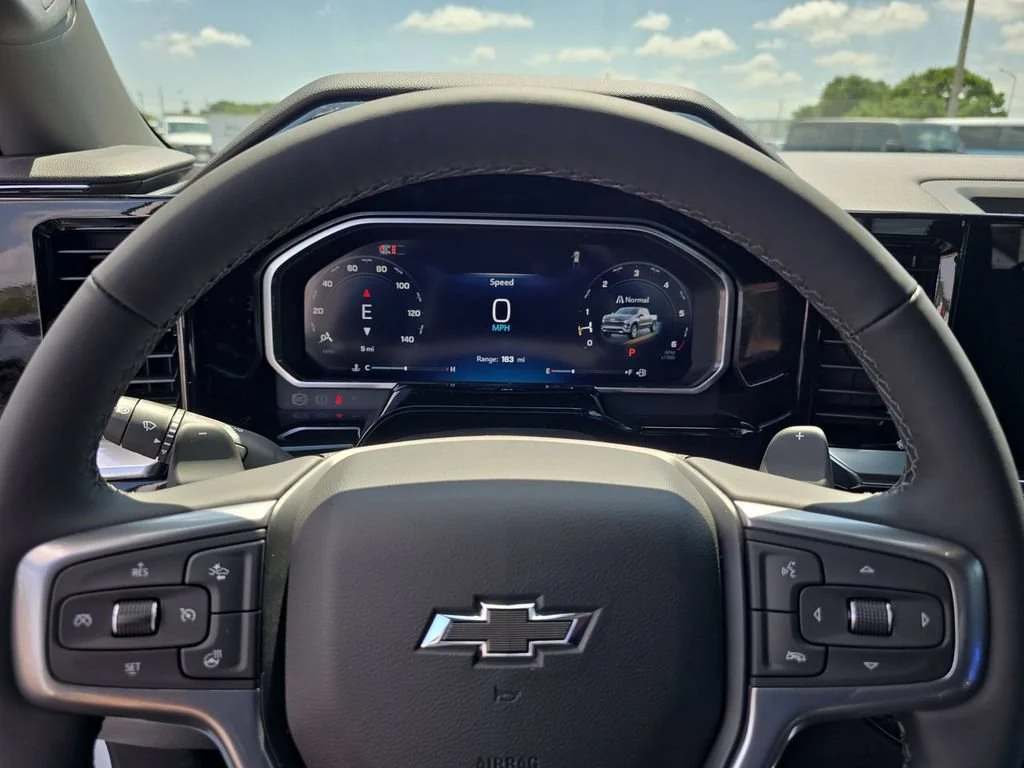 New 2026 Summit White Chevrolet RST image 17