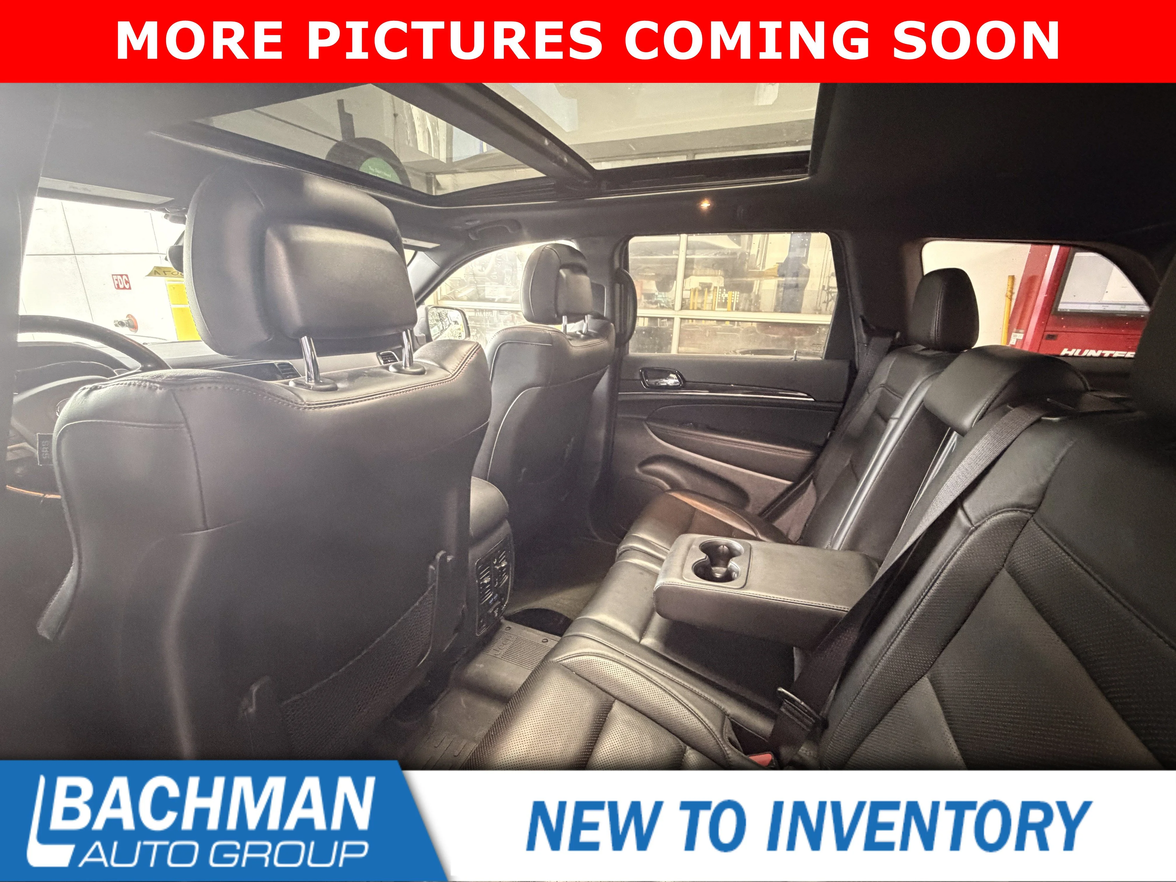 Used 2021 Bright White Clearcoat Jeep Trailhawk image 7