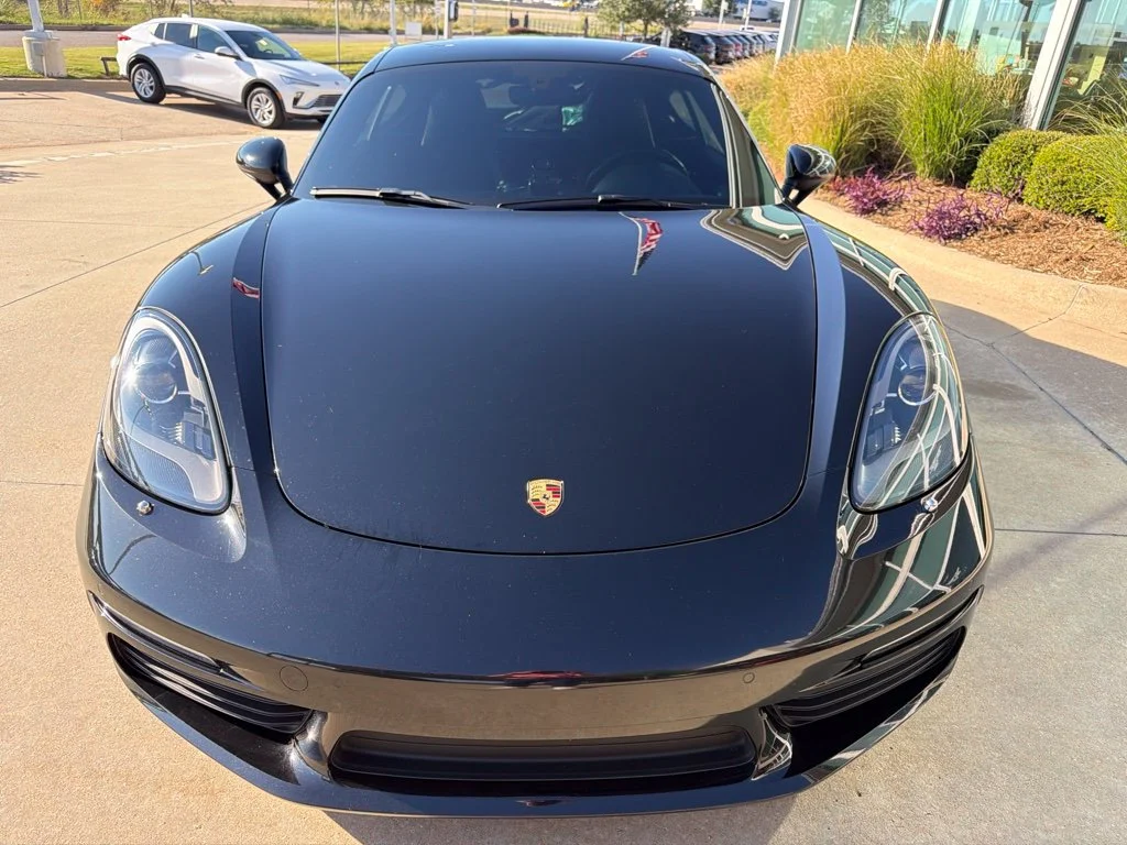 Used 2019  Porsche S image 4