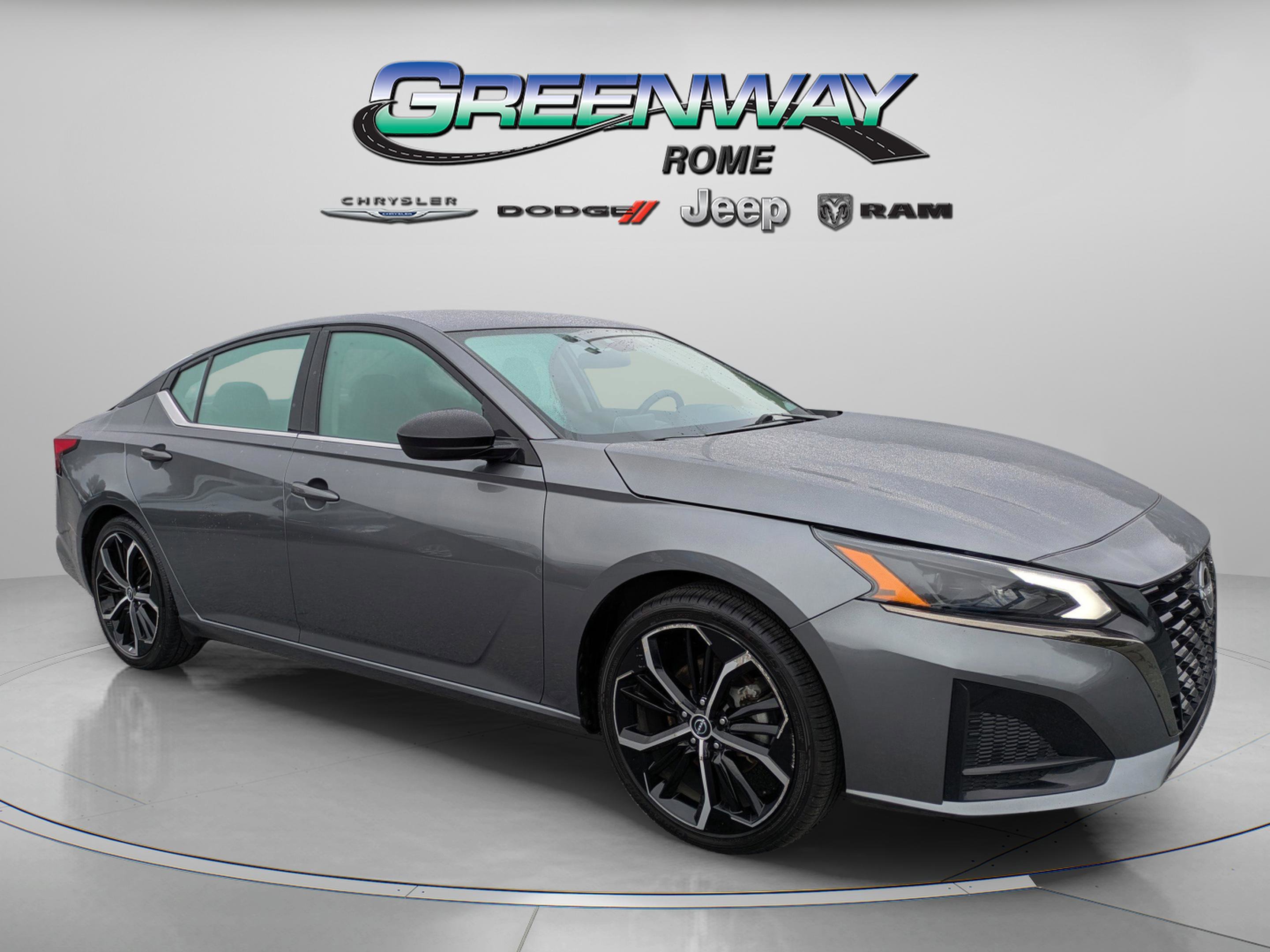 2024 Nissan Altima SR