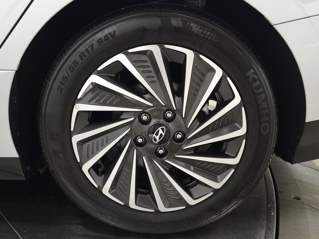 2025 Hyundai Sonata Hybrid Limited - Photo 14