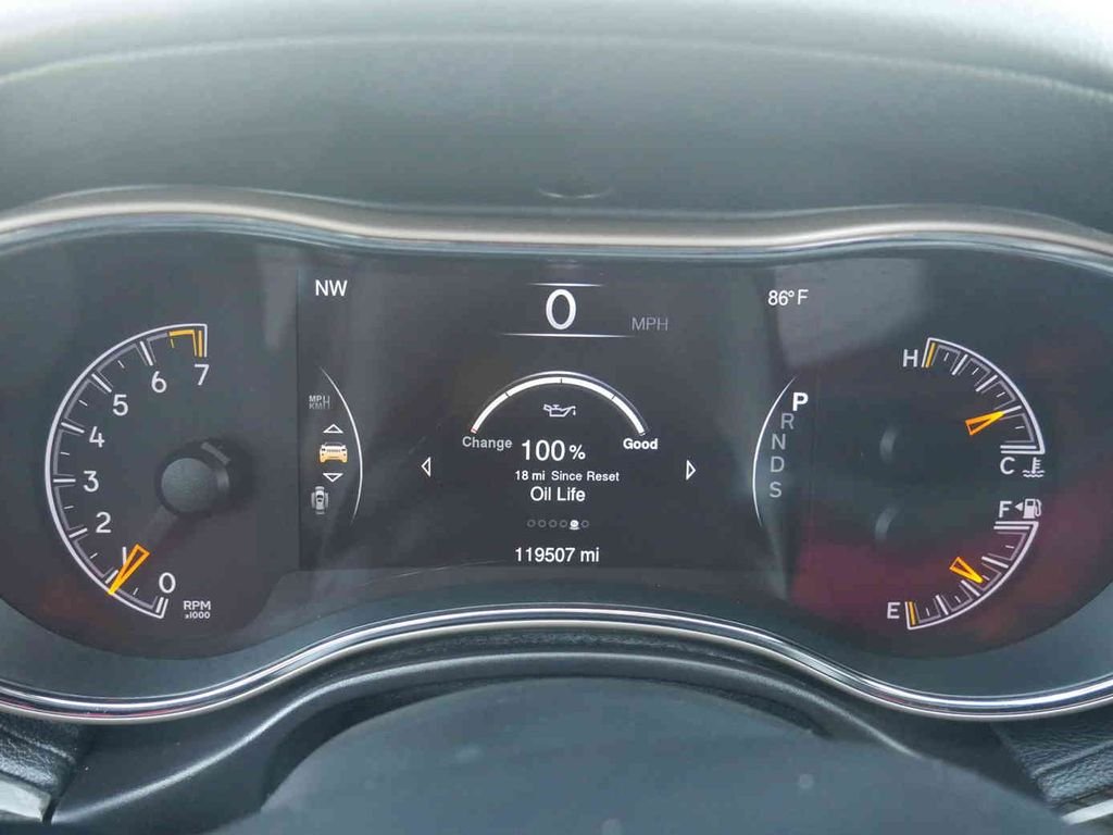 Used 2015 Black Jeep Overland image 38