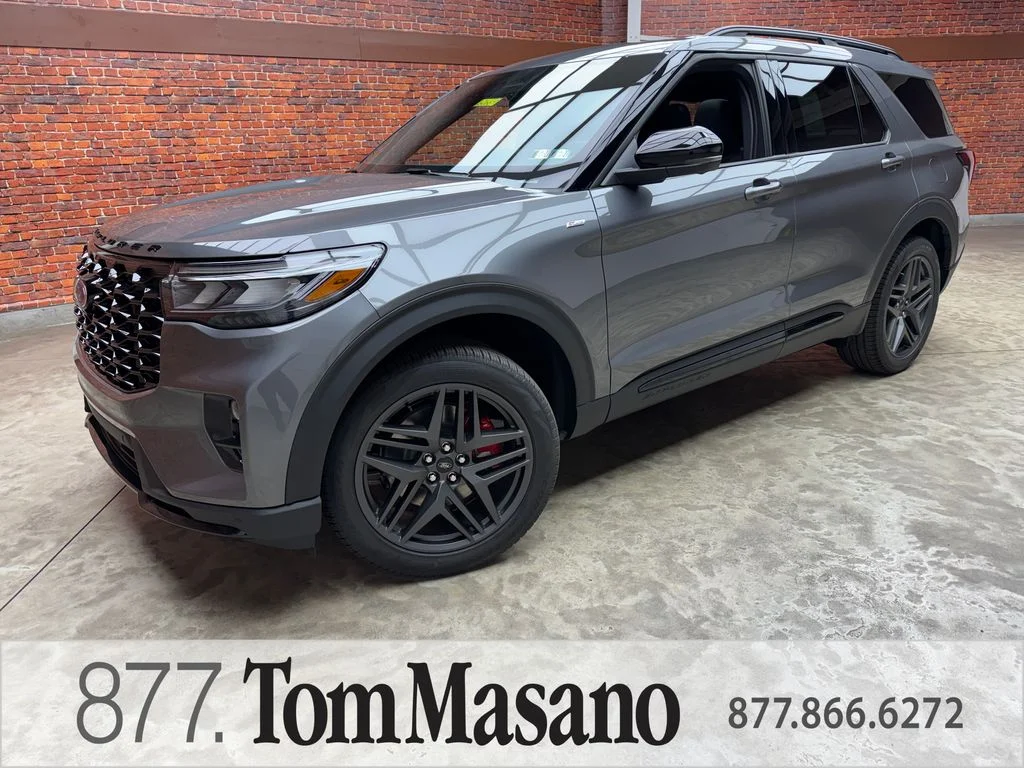 New 2026 Carbonized Gray Metallic Ford ST-Line image 1