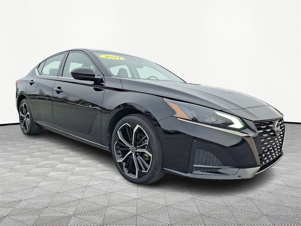 2024 Nissan Altima SR
