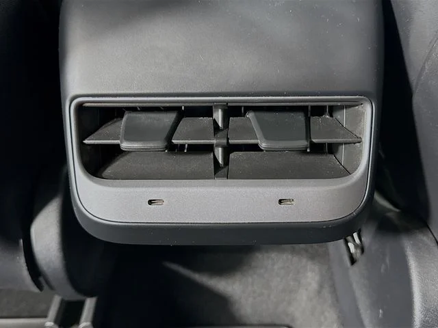 Used 2023  Tesla Long Range image 25